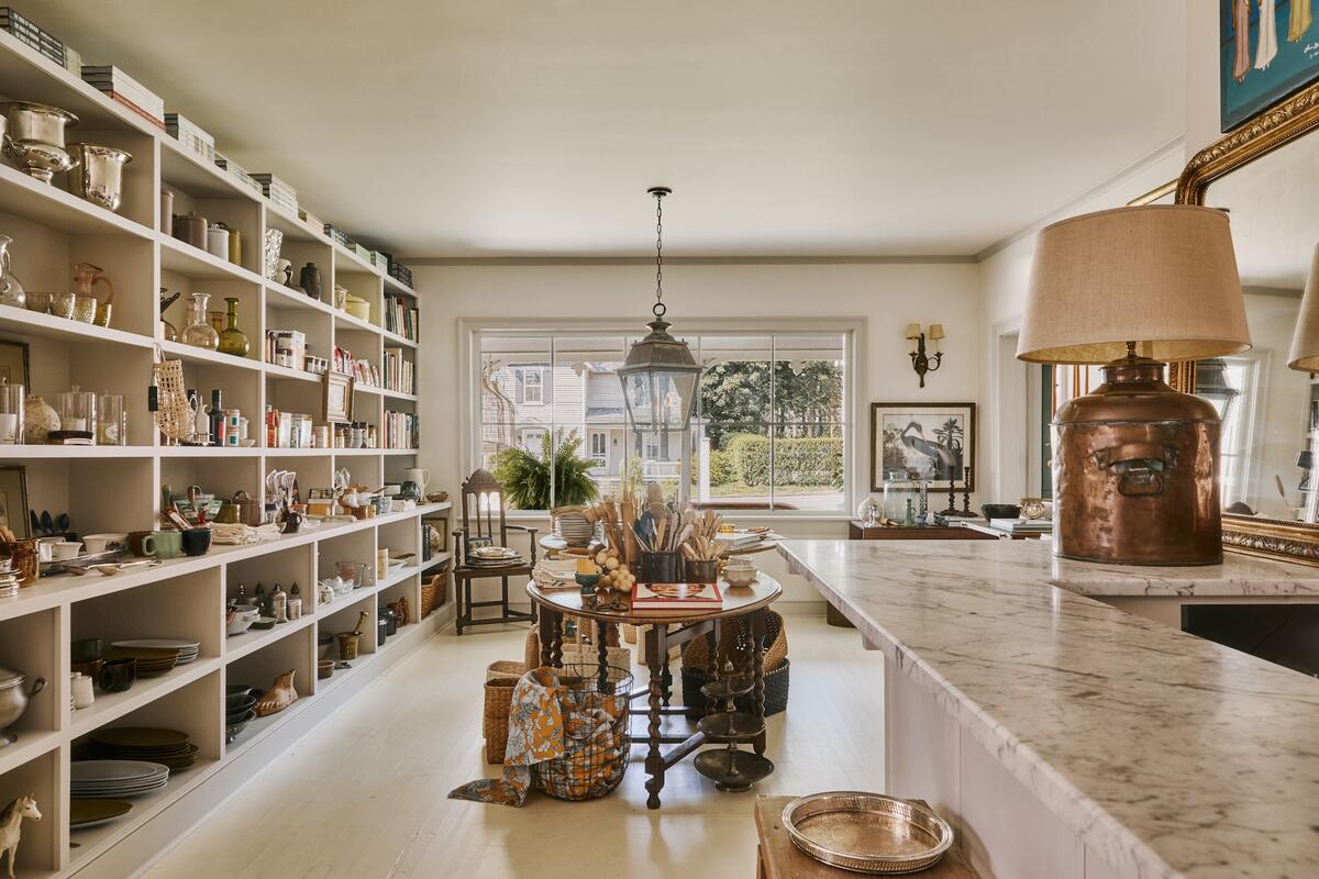 Pooky and Thibaut open at 200 Lex, RH debuts a Long Island outpost, and more